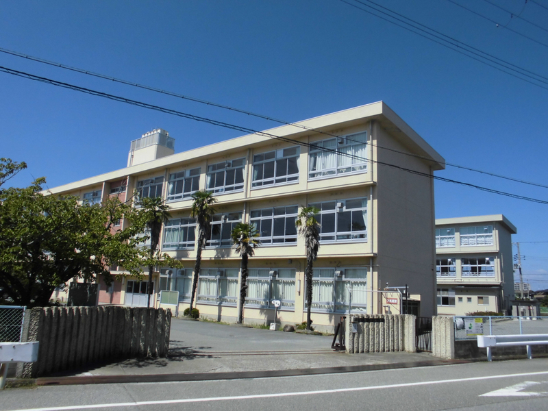 平岡南小学校まで950m (徒歩12分) 写真21