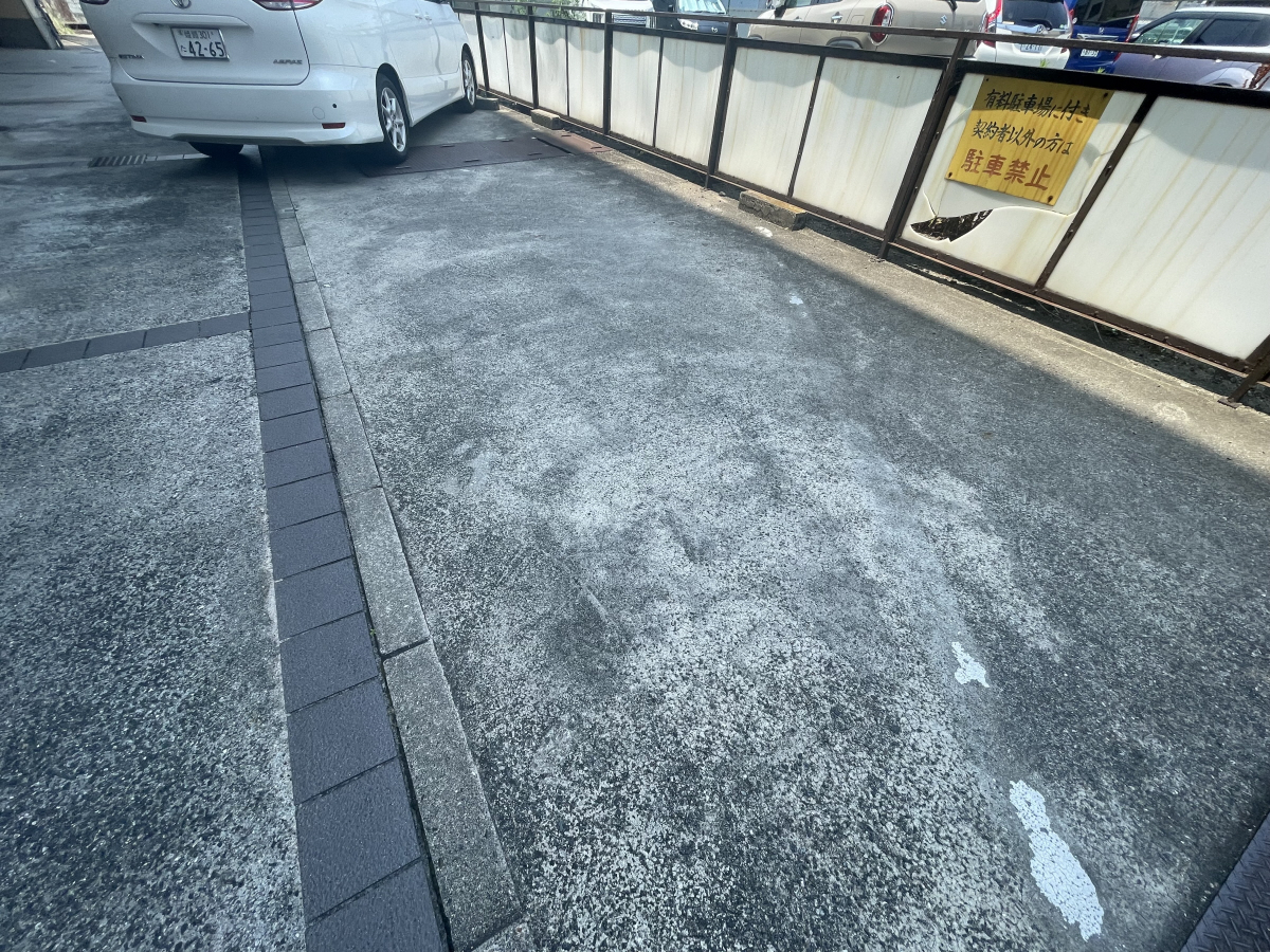 駐車場 写真2
