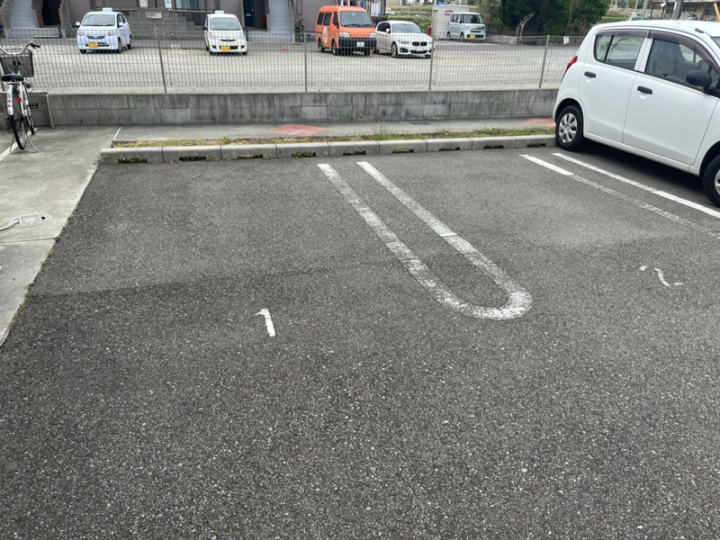 駐車場 写真3