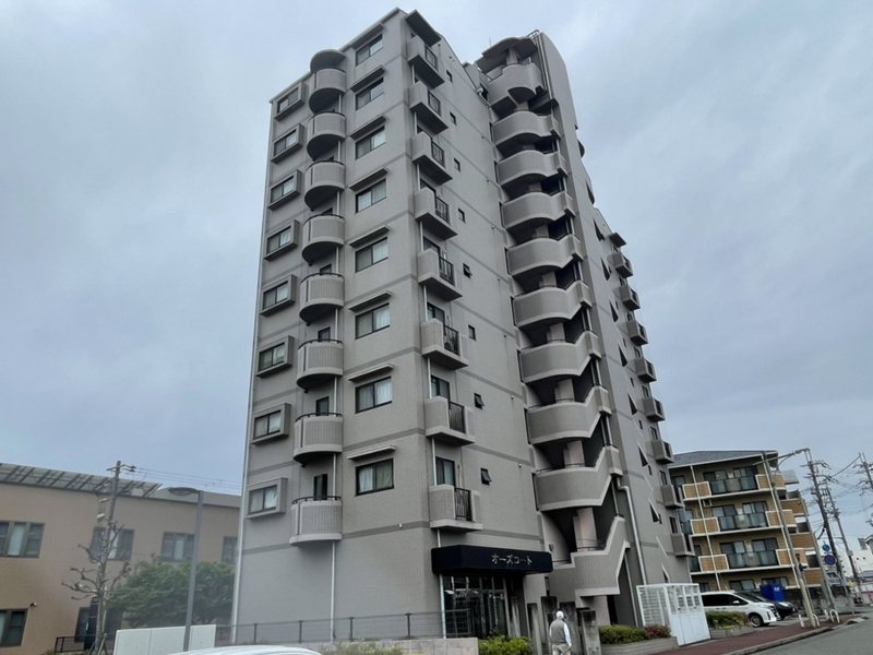 物件番号:1057222708 眺望良好!JR大久保駅より徒歩2分!駅前に大型商業施設有り!