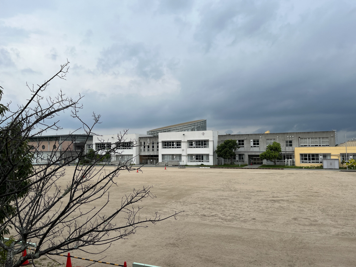 吉川小学校まで505m (徒歩7分) 写真21