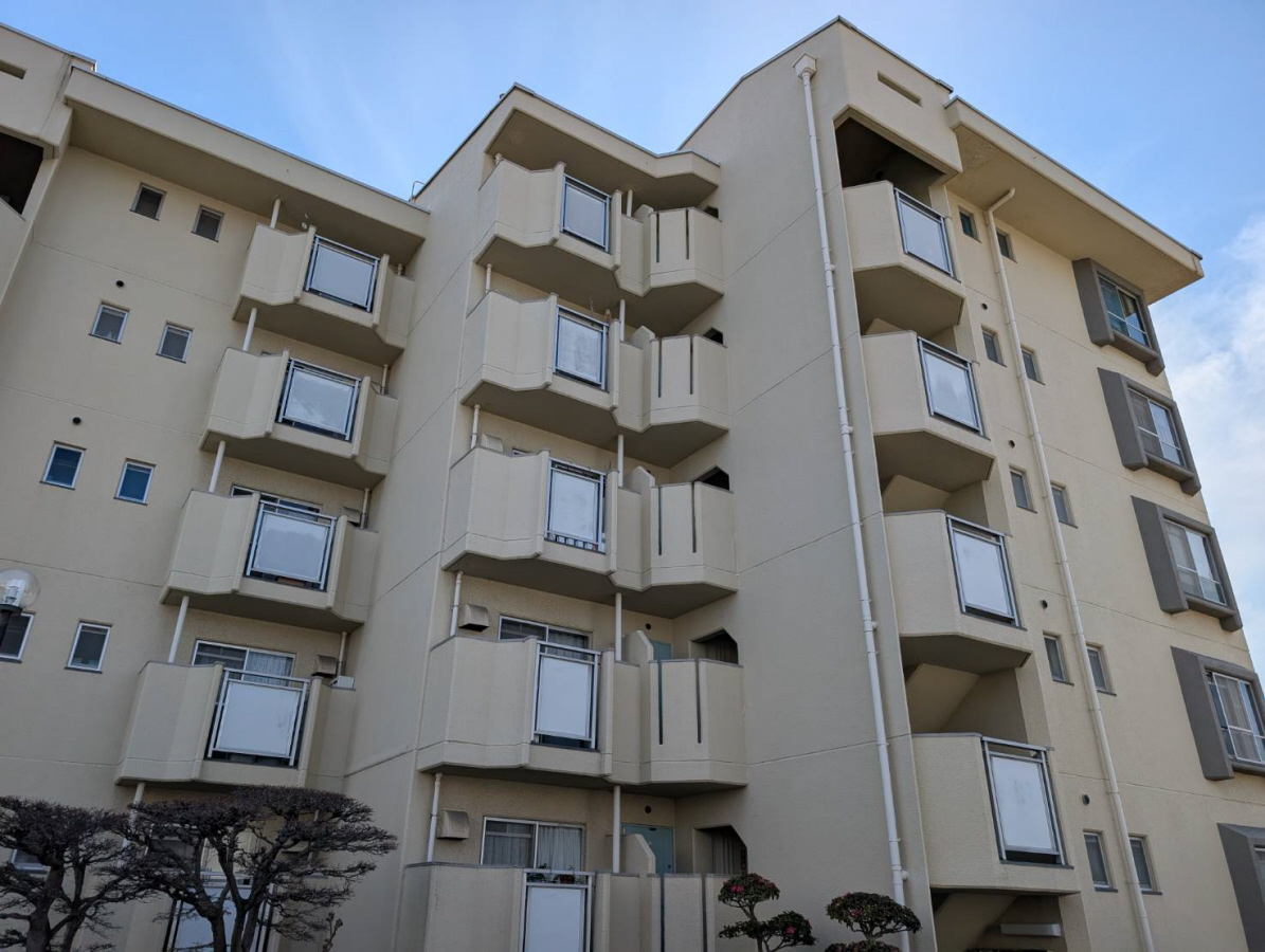 明石大窪住宅4号棟