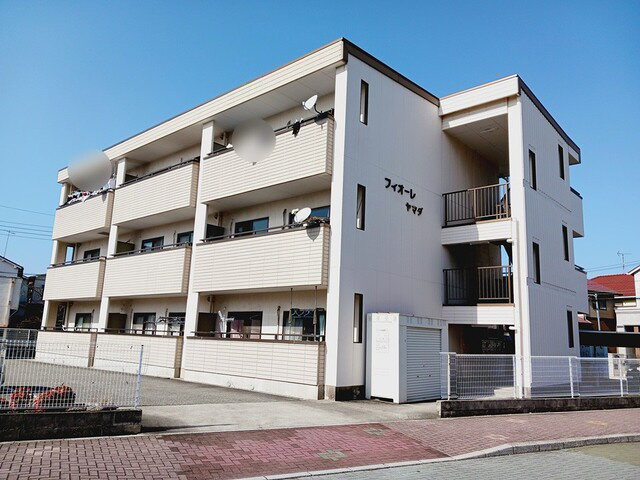 フィオーレ・ヤマダ