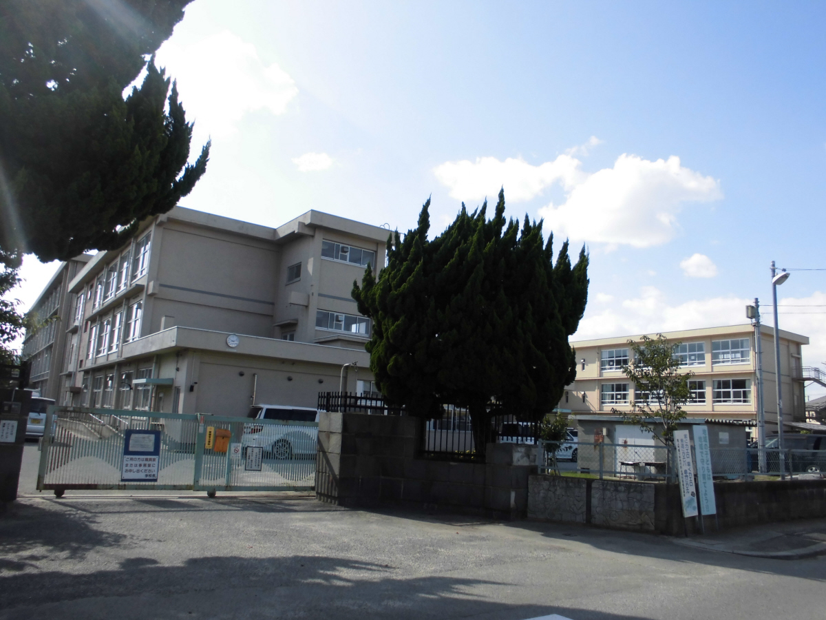 尾上小学校まで829m (徒歩11分) 写真21