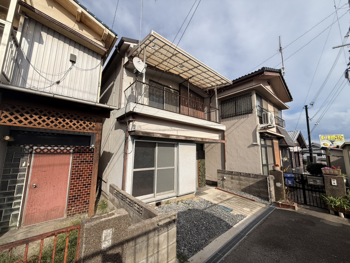平岡町土山戸建