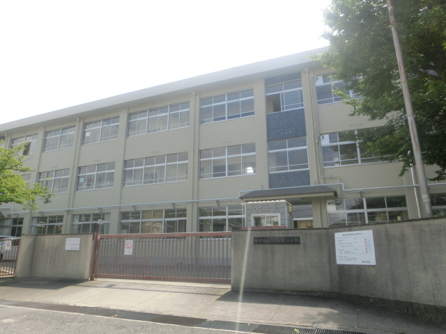 鳩里小学校まで982m (徒歩13分) 写真21