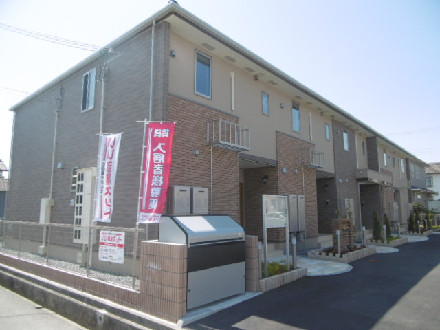 物件番号:1057249214 人気のカウンターキッチンの1ＬＤＫ！2017年完成なので設備も充実しております！