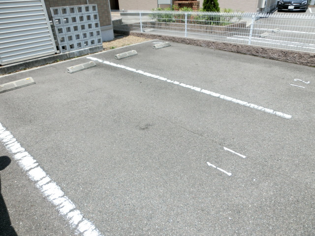 駐車場 写真13