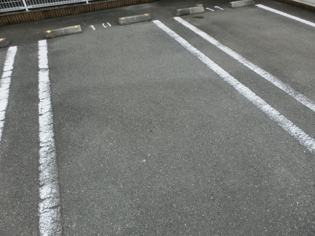 駐車場 写真13