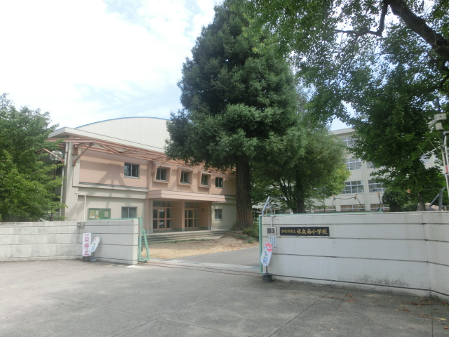 氷丘南小学校まで1714m (徒歩22分) 写真21