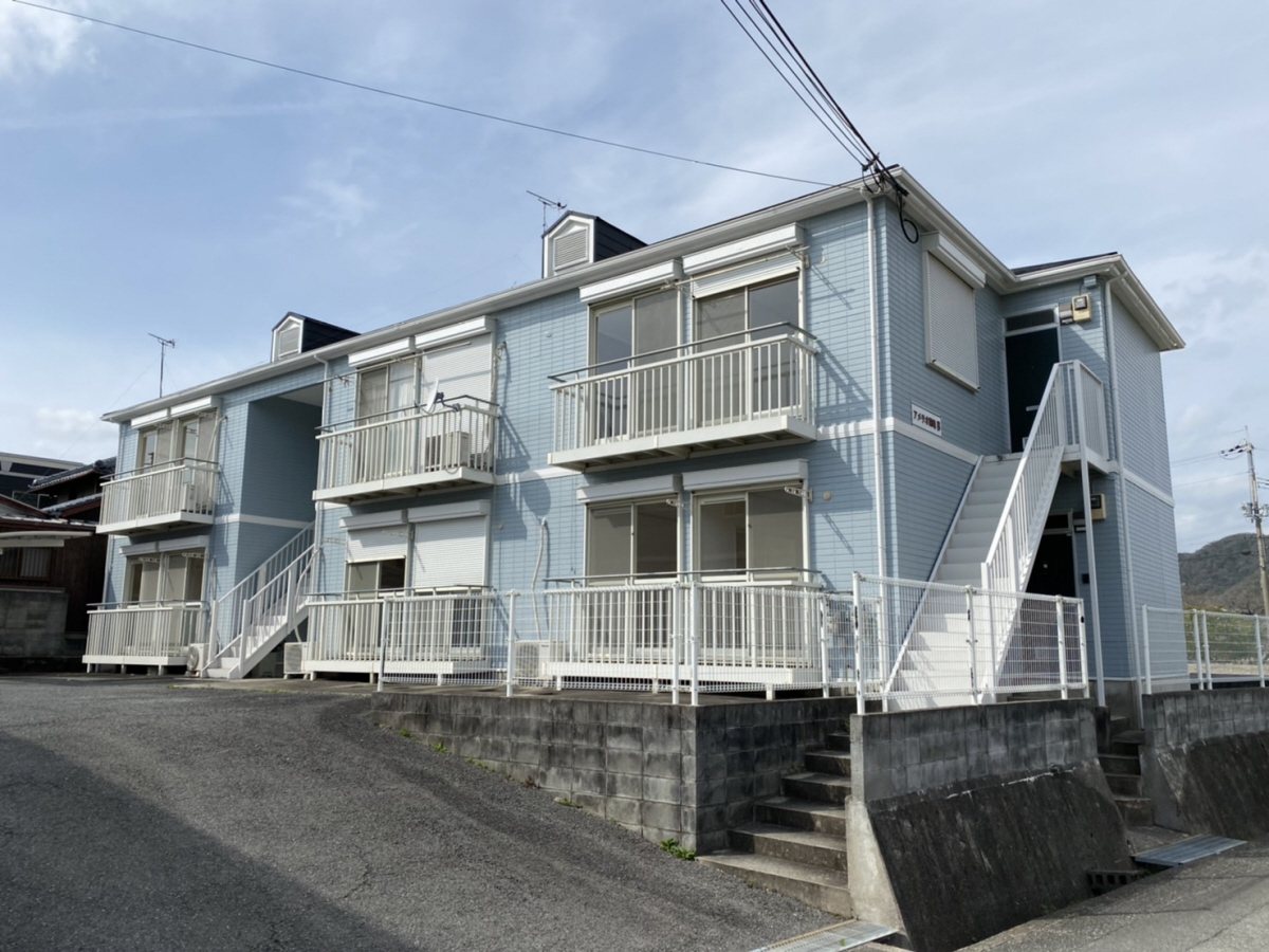 物件番号:1057231130 駐車場１台付き・滝野駅まで徒歩圏内！
