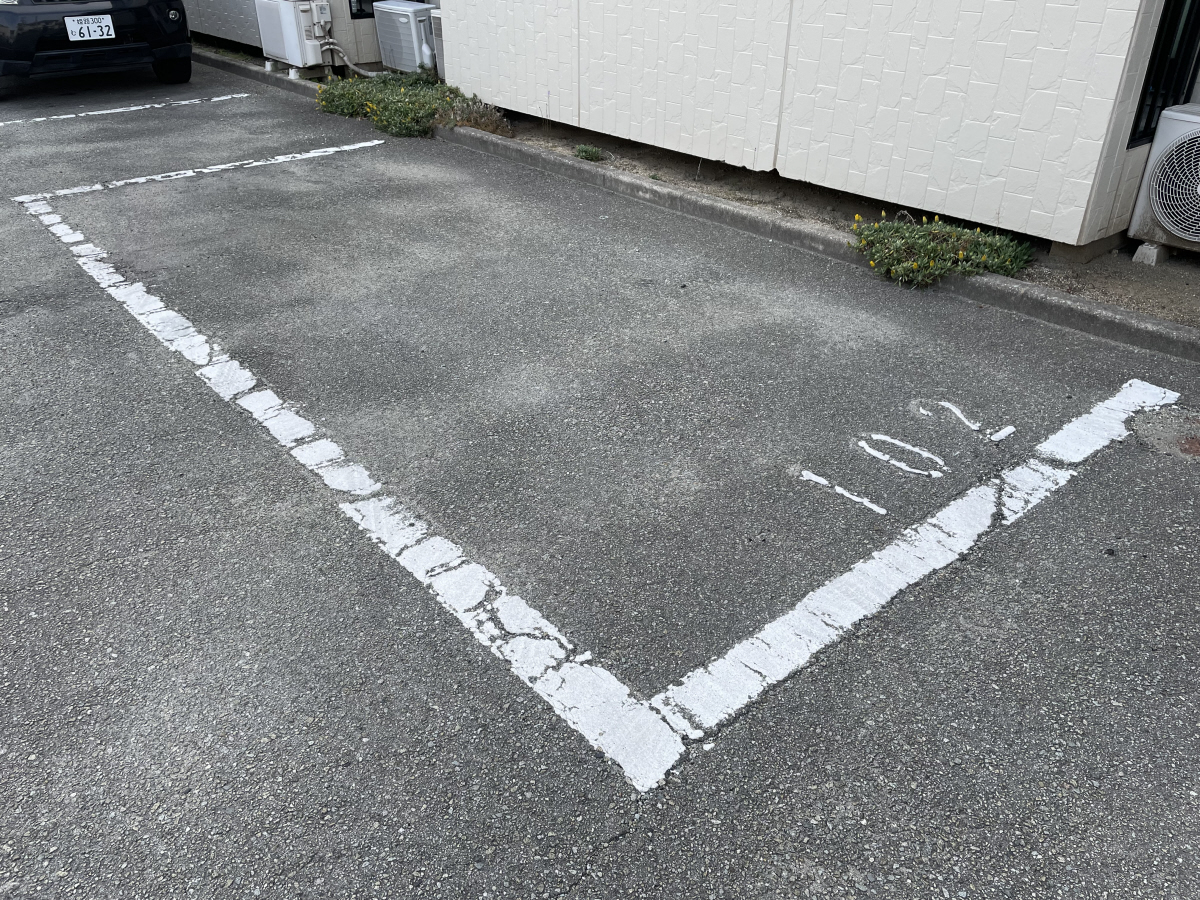 駐車場 写真3