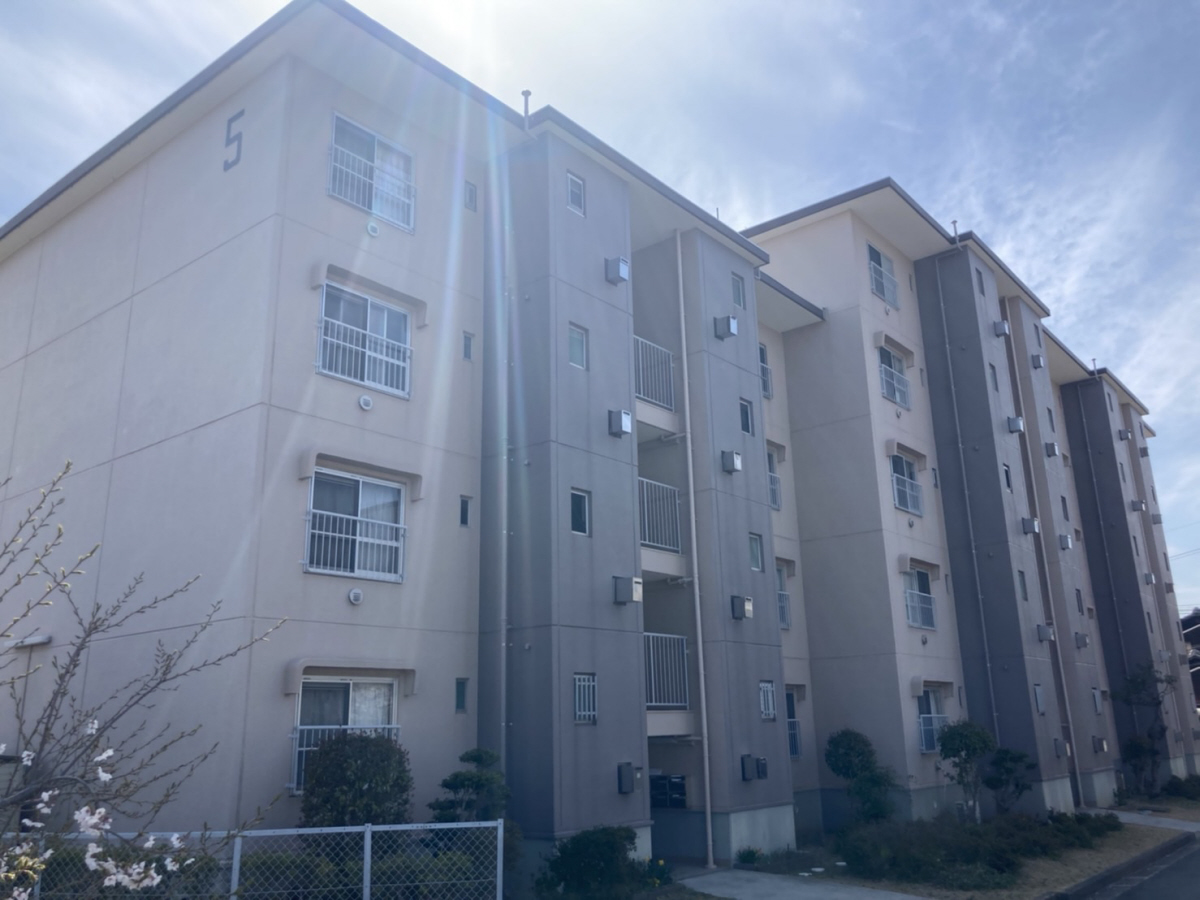 高丘台住宅6号棟