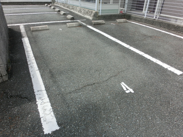 駐車場 写真13