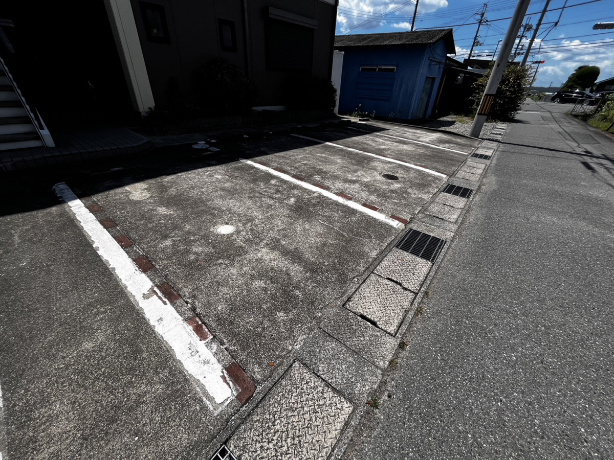 駐車場 写真2