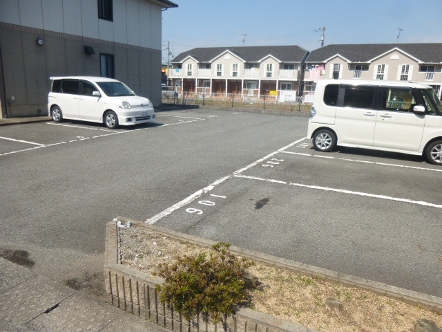駐車場 写真12