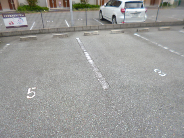 駐車場 写真13