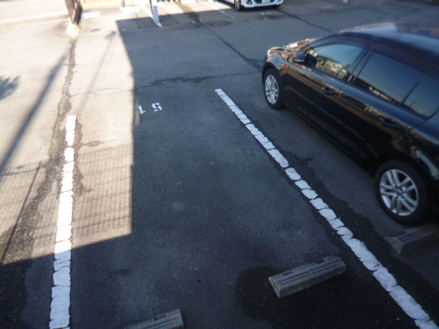 駐車場 写真13