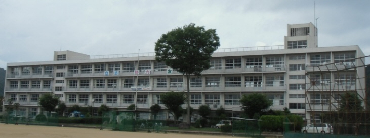 西脇中学校まで239m (徒歩3分) 写真22