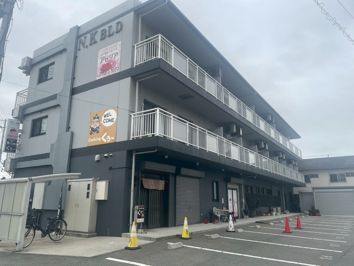 物件番号:1127284338 駐車場無料です。全室Wi－Fi完備。山陽浜の宮駅まで徒歩１６分。