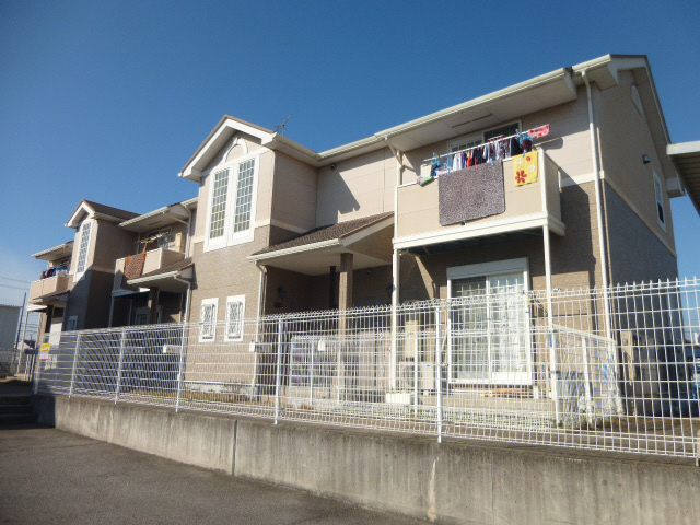 ソレアード本荘　弐番館